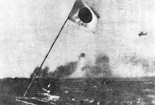 1931年9月18日夜,日軍焚燒北大營的情景。