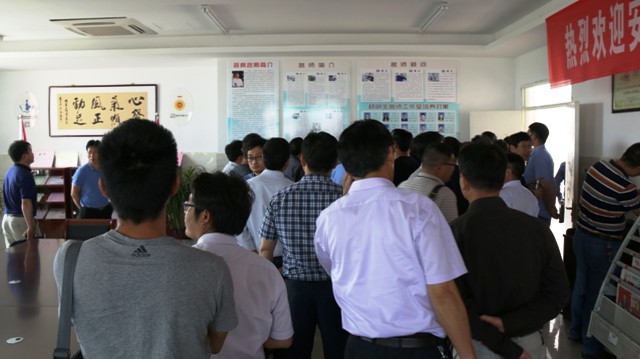 六安市新安中學(xué)應(yīng)邀到霍邱中學(xué)參加“新形勢(shì)下班主任工作策略”論壇活動(dòng)05.JPG